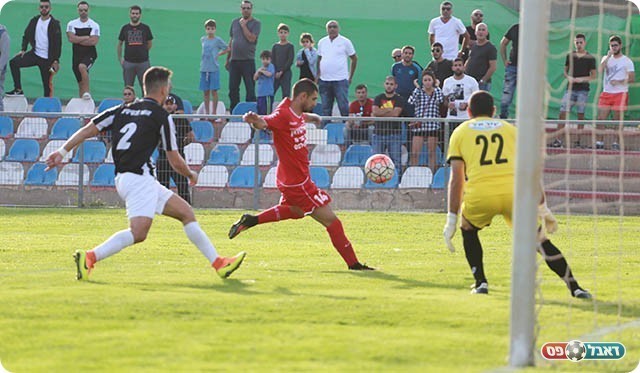 מצב נוסף שהסתיים עם הדיפה של השוער (עדי מלול)